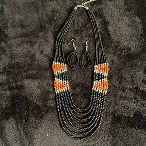 Paparazzi black seed bead necklace